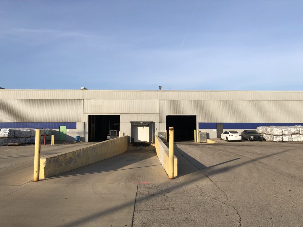 Loading dock